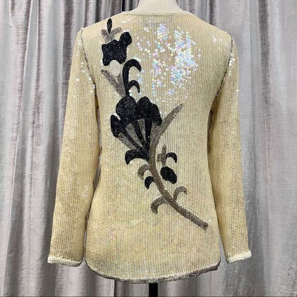 ⭐️ VINTAGE Sequin Pearl Trim Long Sleeve Top - Picture 2 of 10